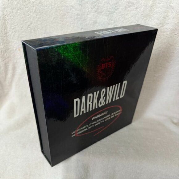 BTS Dark & Wild Album - Picture 2 of 5